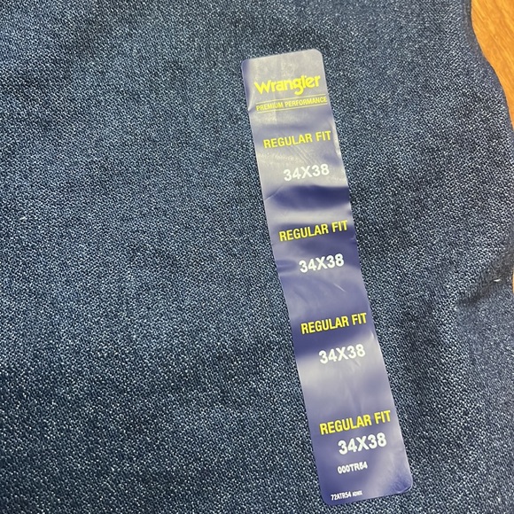 Brand new Wrangler Premium Performance jeans. - Picture 4 of 4